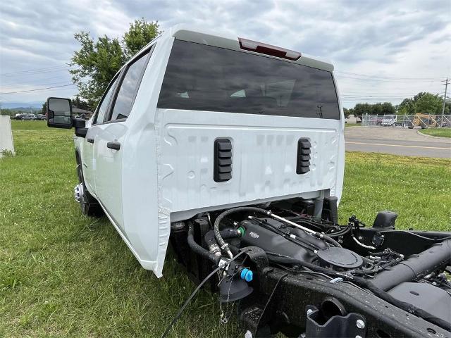 2024 Chevrolet Silverado 3500 HD Vehicle Photo in ALCOA, TN 37701-3235