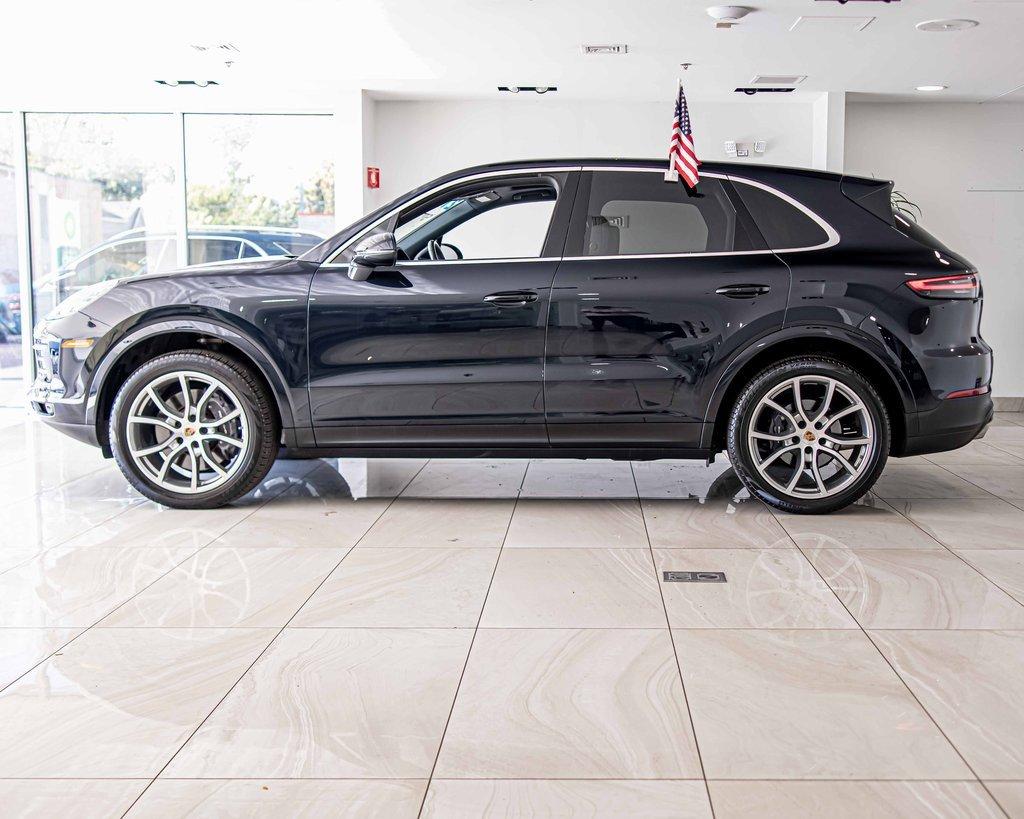 2021 Porsche Cayenne Vehicle Photo in Plainfield, IL 60586