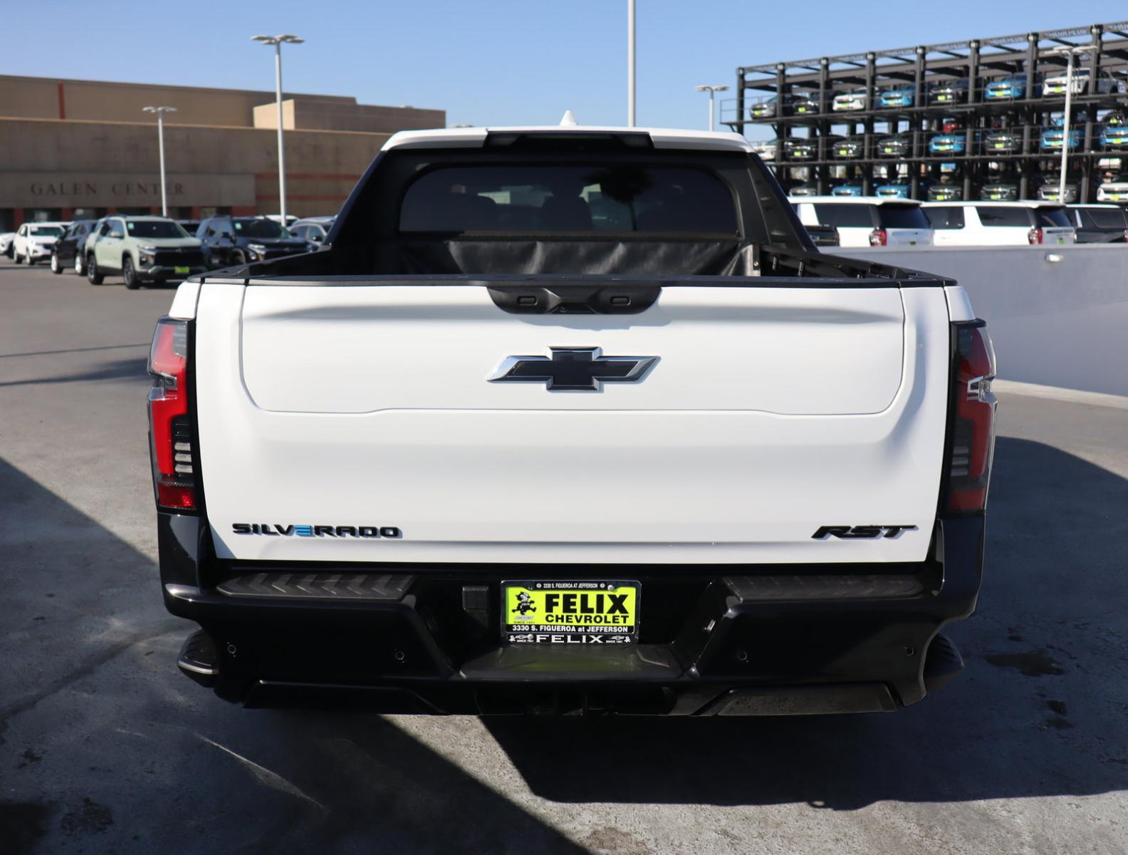 2024 Chevrolet Silverado EV Vehicle Photo in LOS ANGELES, CA 90007-3794