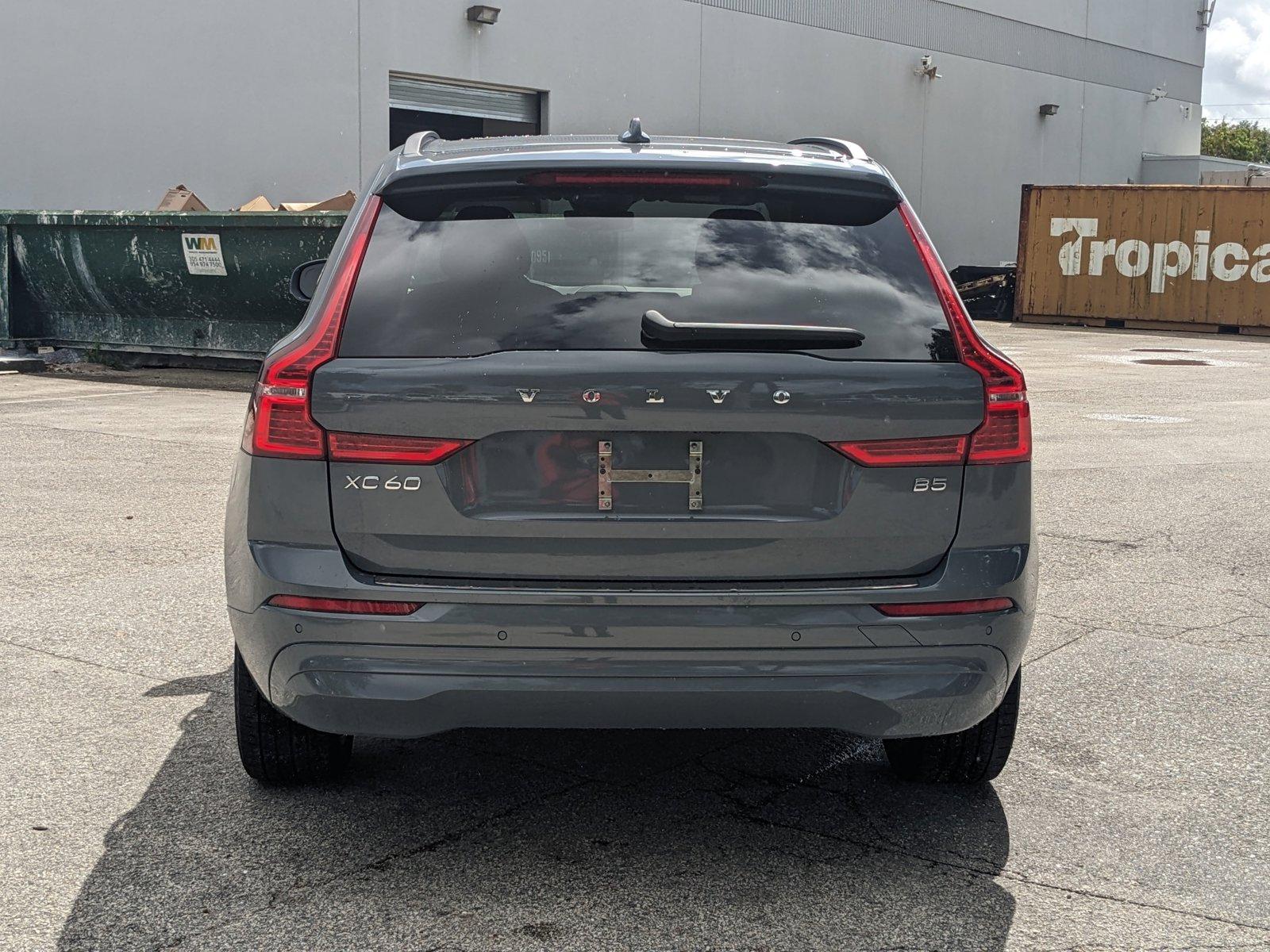 2022 Volvo XC60 Vehicle Photo in GREENACRES, FL 33463-3207