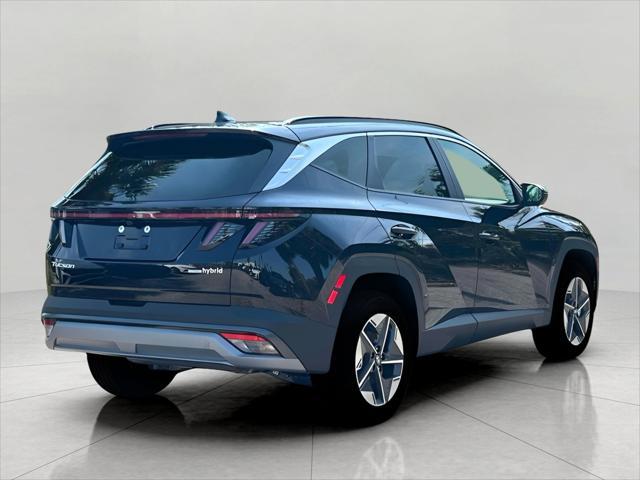 2025 Hyundai TUCSON Hybrid Vehicle Photo in Green Bay, WI 54304