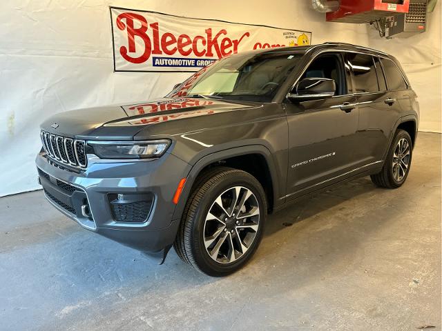 2022 Jeep Grand Cherokee Vehicle Photo in RED SPRINGS, NC 28377-1640