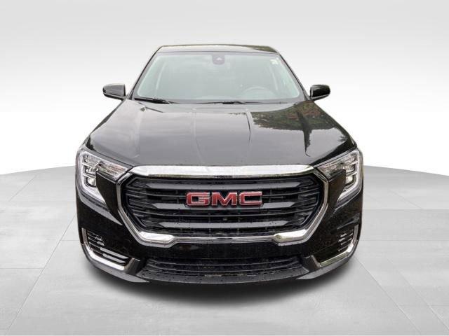 2024 GMC Terrain Vehicle Photo in MEDINA, OH 44256-9631