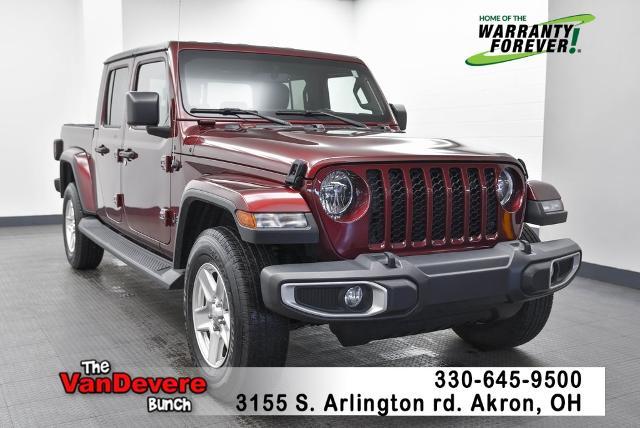 2021 Jeep Gladiator Vehicle Photo in Akron, OH 44312