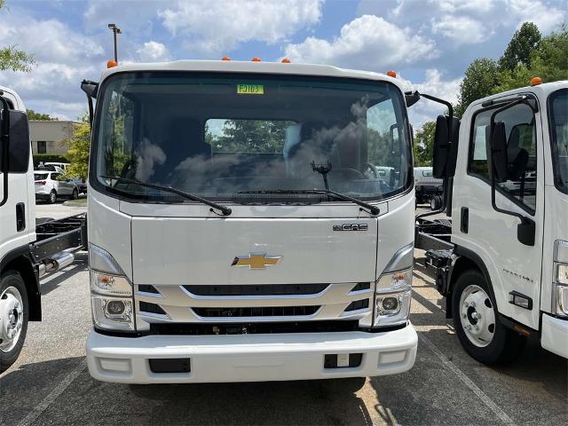 2025 Chevrolet 5500 XG LCF Gas Vehicle Photo in ALCOA, TN 37701-3235