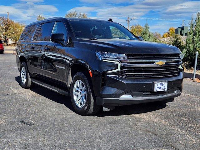 2023 Chevrolet Suburban Vehicle Photo in AURORA, CO 80011-6998