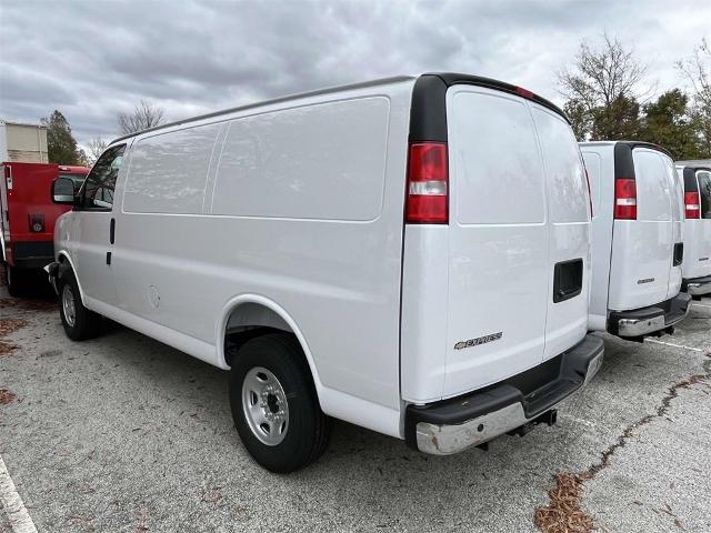 2025 Chevrolet Express Cargo 2500 Vehicle Photo in ALCOA, TN 37701-3235