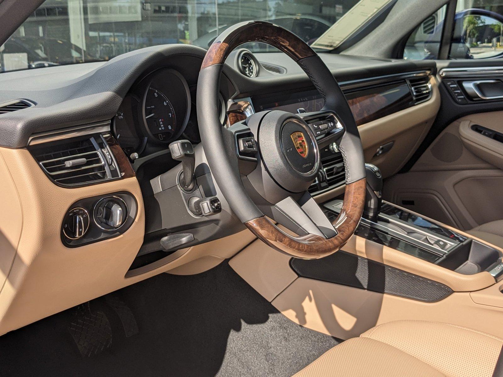 2024 Porsche Macan Vehicle Photo in Maitland, FL 32751