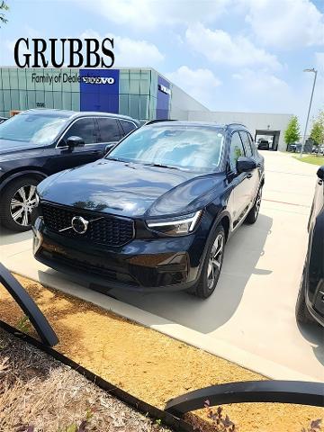 2024 Volvo XC40 Vehicle Photo in Grapevine, TX 76051