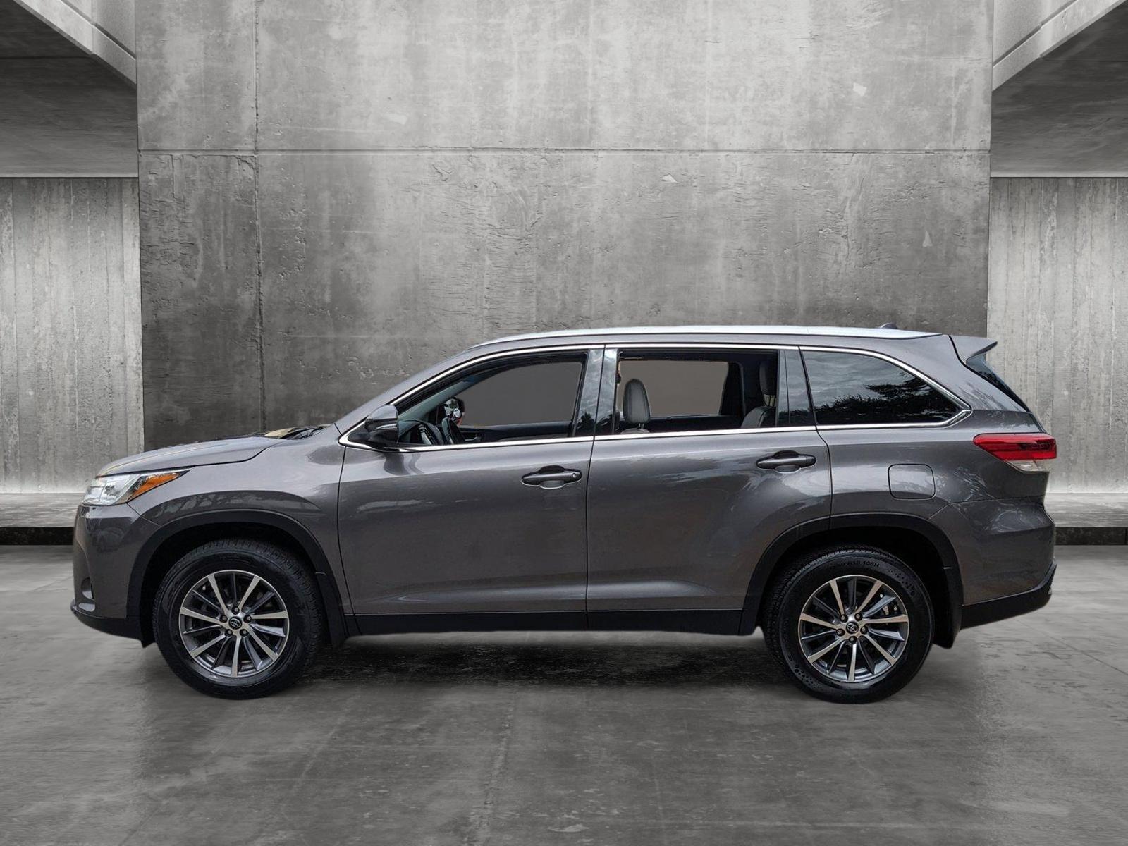 2019 Toyota Highlander Vehicle Photo in Clearwater, FL 33764