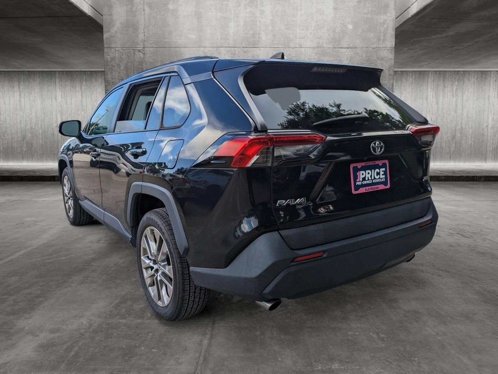 2019 Toyota RAV4 Vehicle Photo in Jacksonville, FL 32256