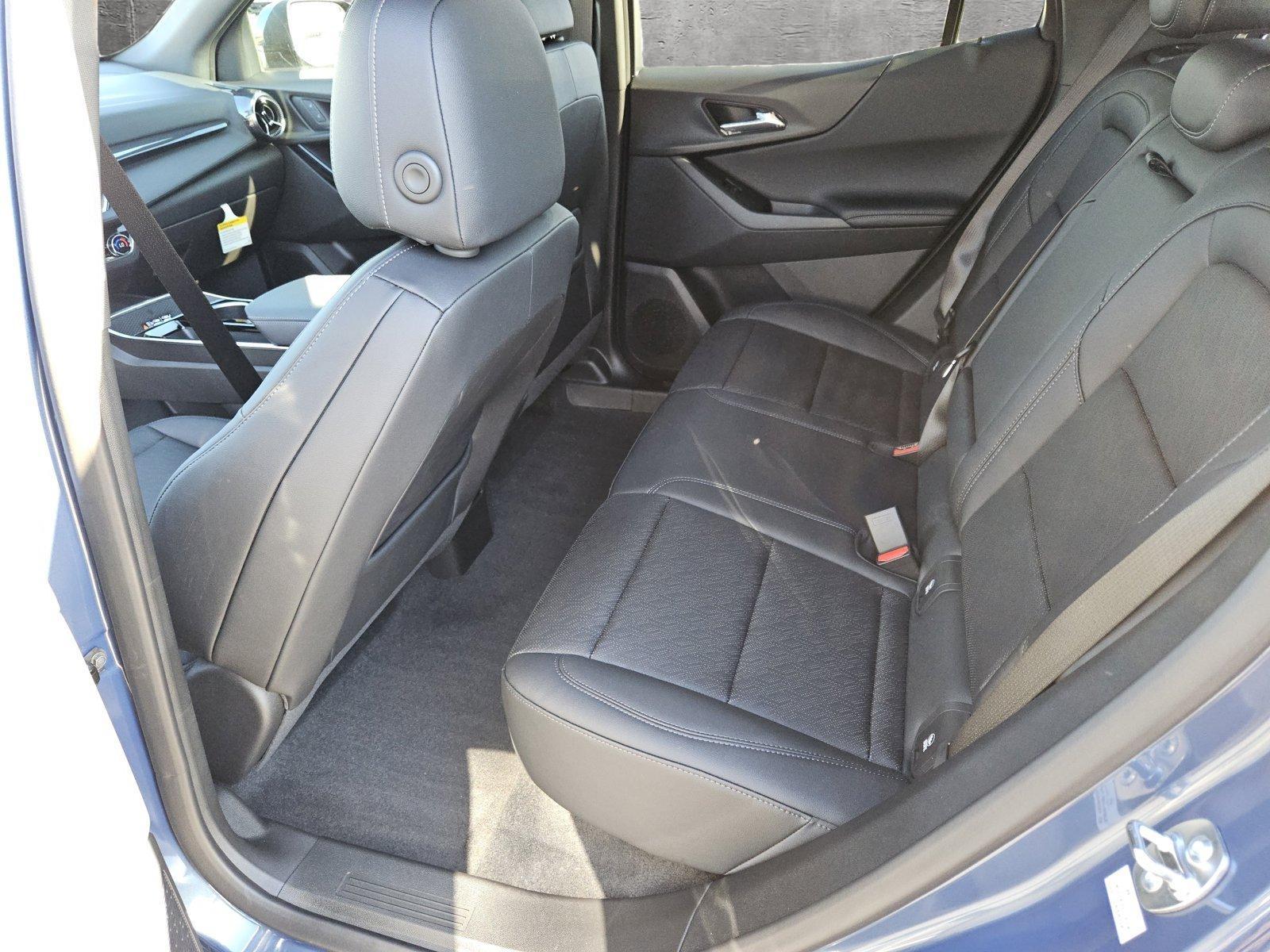 2025 Chevrolet Equinox Vehicle Photo in MESA, AZ 85206-4395