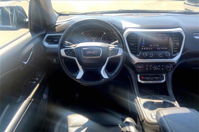 2023 GMC Acadia Vehicle Photo in TOPEKA, KS 66609-0000