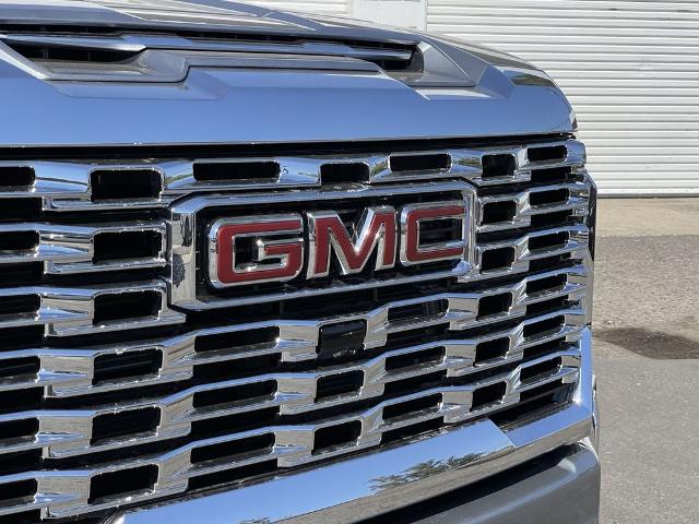 2025 GMC Sierra 2500 HD Vehicle Photo in TURLOCK, CA 95380-4918