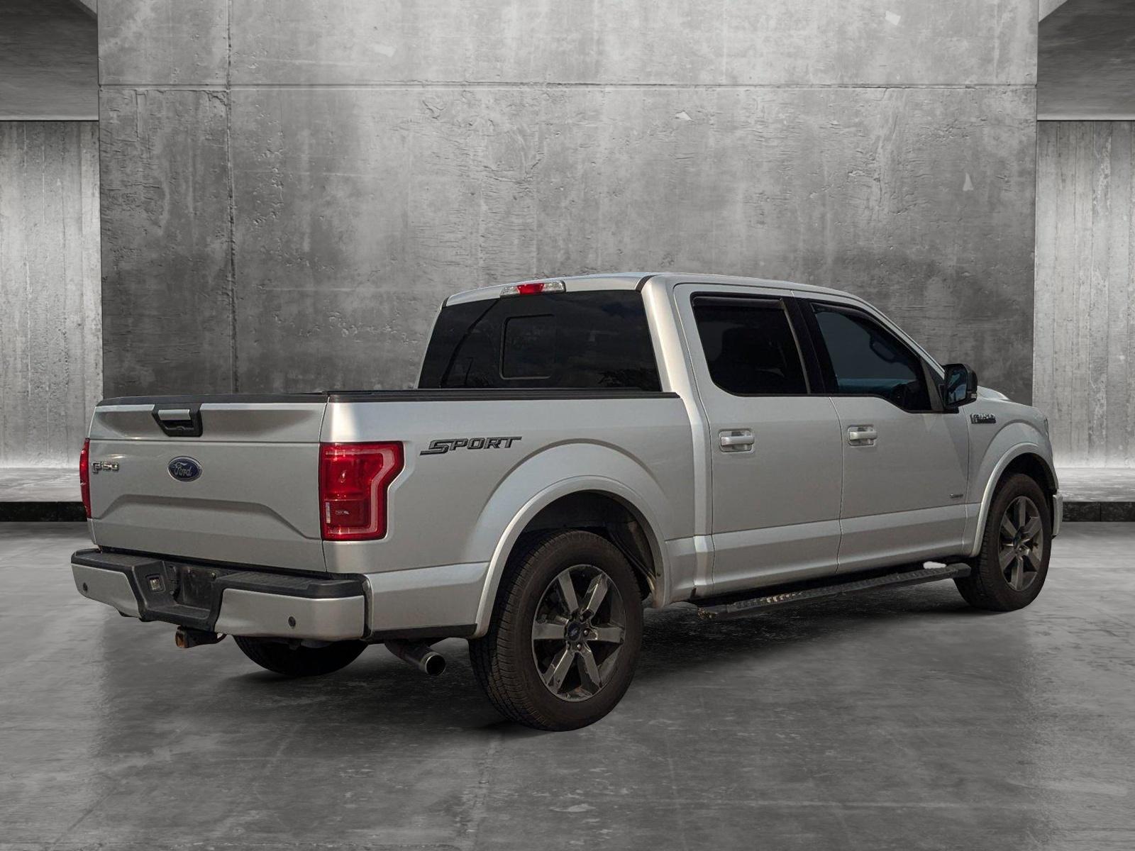 2017 Ford F-150 Vehicle Photo in St. Petersburg, FL 33713