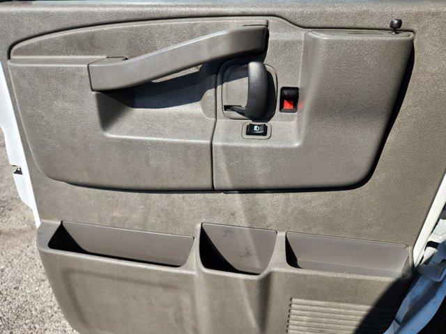 2022 GMC Savana Cargo 2500 Vehicle Photo in SUGAR LAND, TX 77478-0000