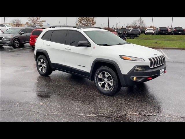 Used 2017 Jeep Cherokee Trailhawk with VIN 1C4PJMBS2HW632122 for sale in Fenton, MO