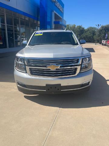 Used 2019 Chevrolet Suburban Premier with VIN 1GNSKJKC2KR154635 for sale in Pratt, KS