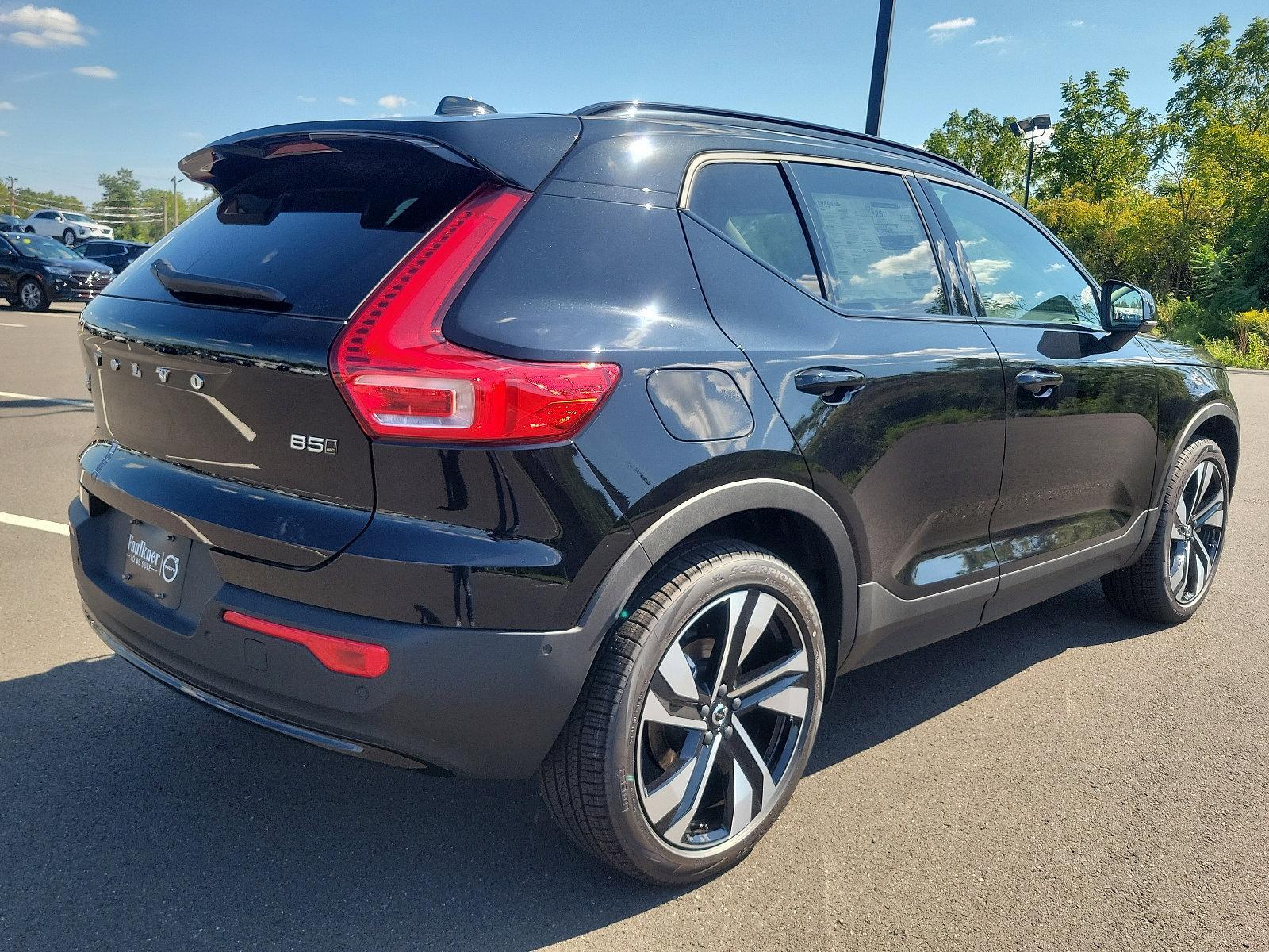 2024 Volvo XC40 Vehicle Photo in Trevose, PA 19053