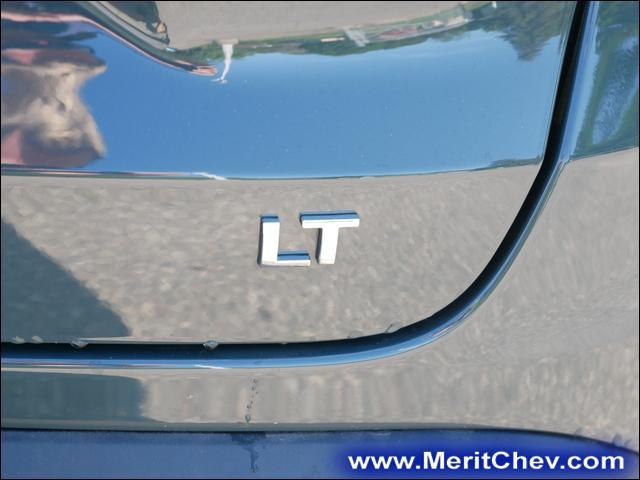 2025 Chevrolet Trax Vehicle Photo in MAPLEWOOD, MN 55119-4794