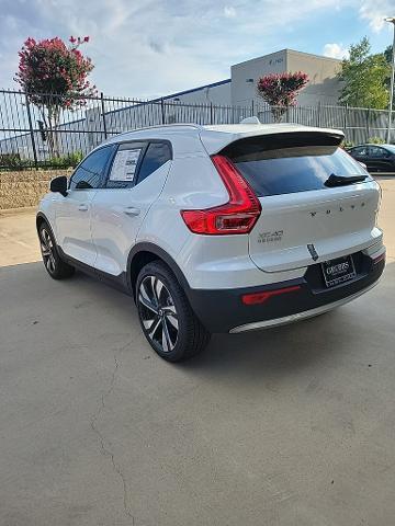 2024 Volvo XC40 Vehicle Photo in Grapevine, TX 76051