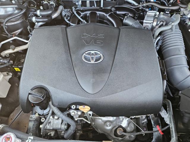 2020 Toyota Highlander Vehicle Photo in Denison, TX 75020