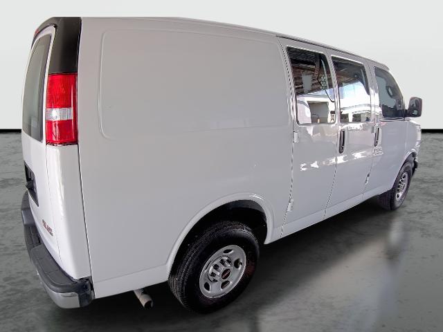 2022 GMC Savana Cargo 2500 Vehicle Photo in WENTZVILLE, MO 63385-1017