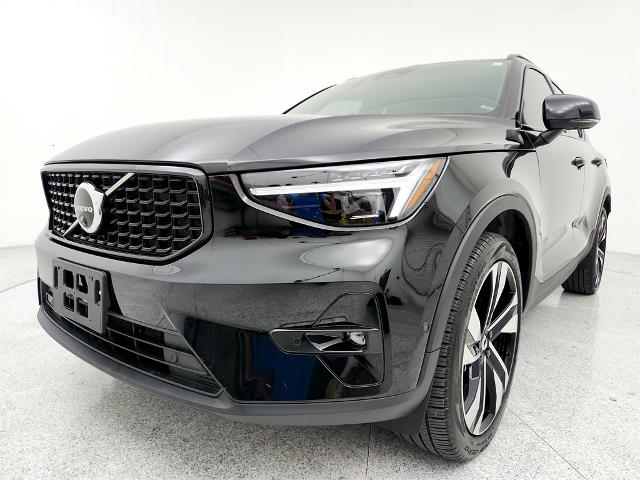 2024 Volvo XC40 Vehicle Photo in Grapevine, TX 76051