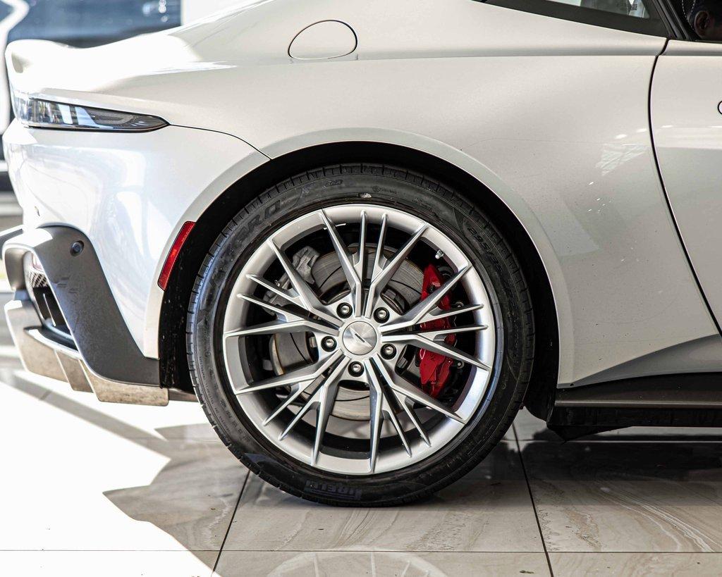 2021 Aston Martin Vantage Vehicle Photo in Saint Charles, IL 60174