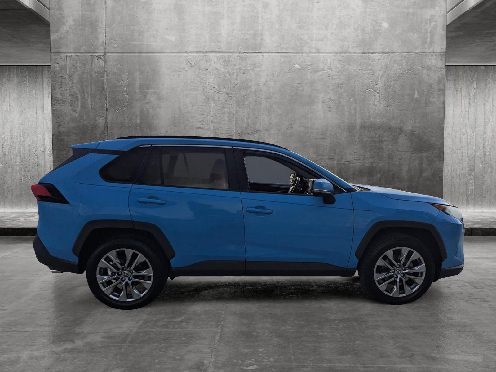 2019 Toyota RAV4 Vehicle Photo in Davie, FL 33331