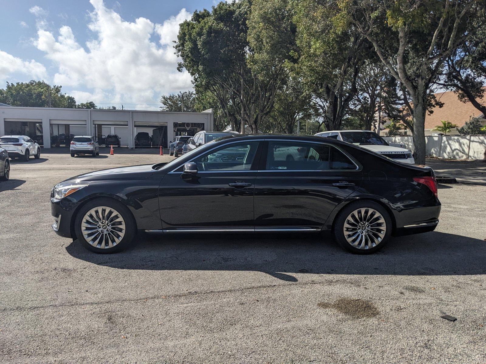 2018 Genesis G90 Vehicle Photo in GREENACRES, FL 33463-3207