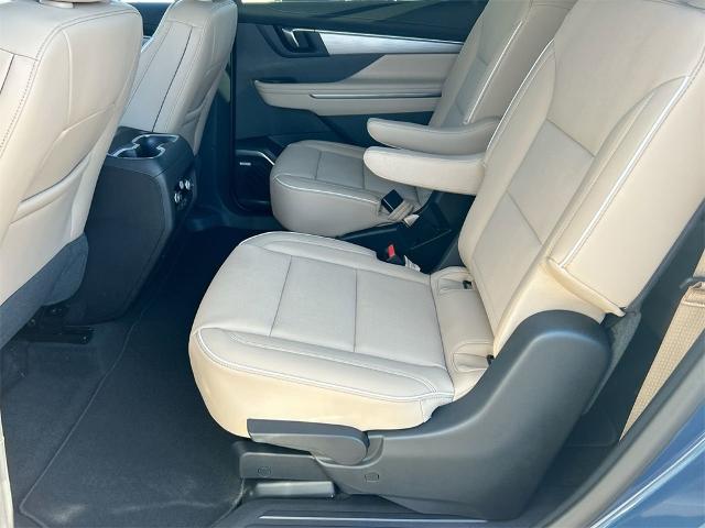 2025 Buick Enclave Vehicle Photo in GOODYEAR, AZ 85338-1310