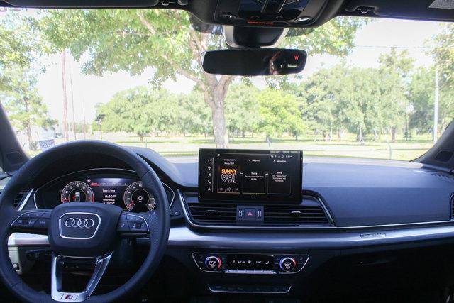 2024 Audi Q5 Vehicle Photo in HOUSTON, TX 77090