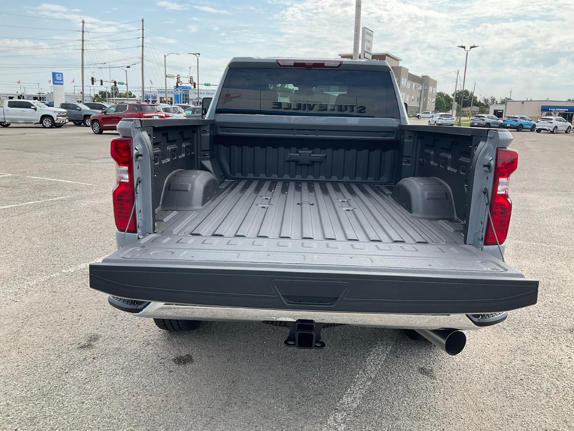 2024 Chevrolet Silverado 2500 HD Vehicle Photo in PONCA CITY, OK 74601-1036