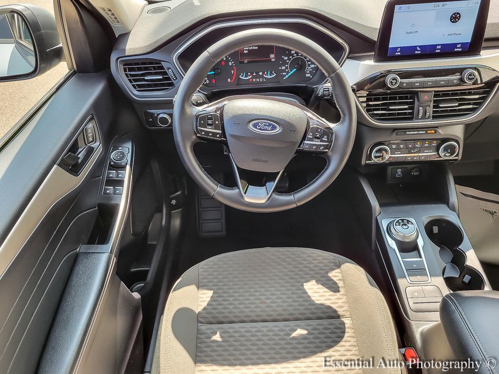 2022 Ford Escape Vehicle Photo in Plainfield, IL 60586