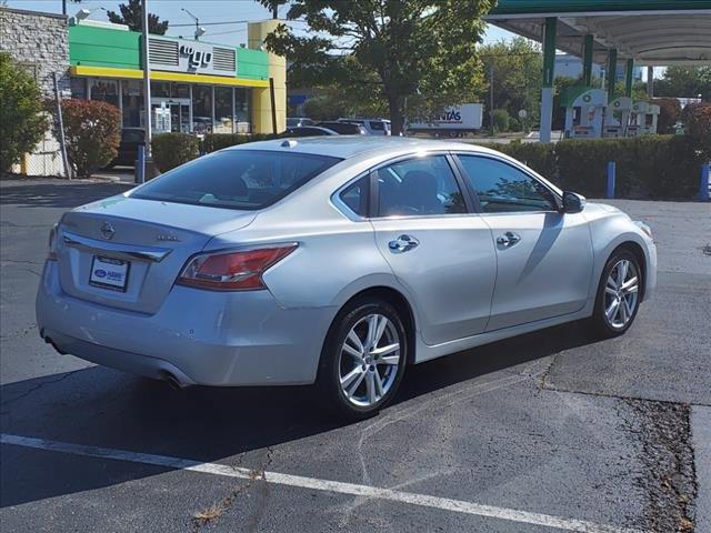 2015 Nissan Altima Vehicle Photo in Plainfield, IL 60586