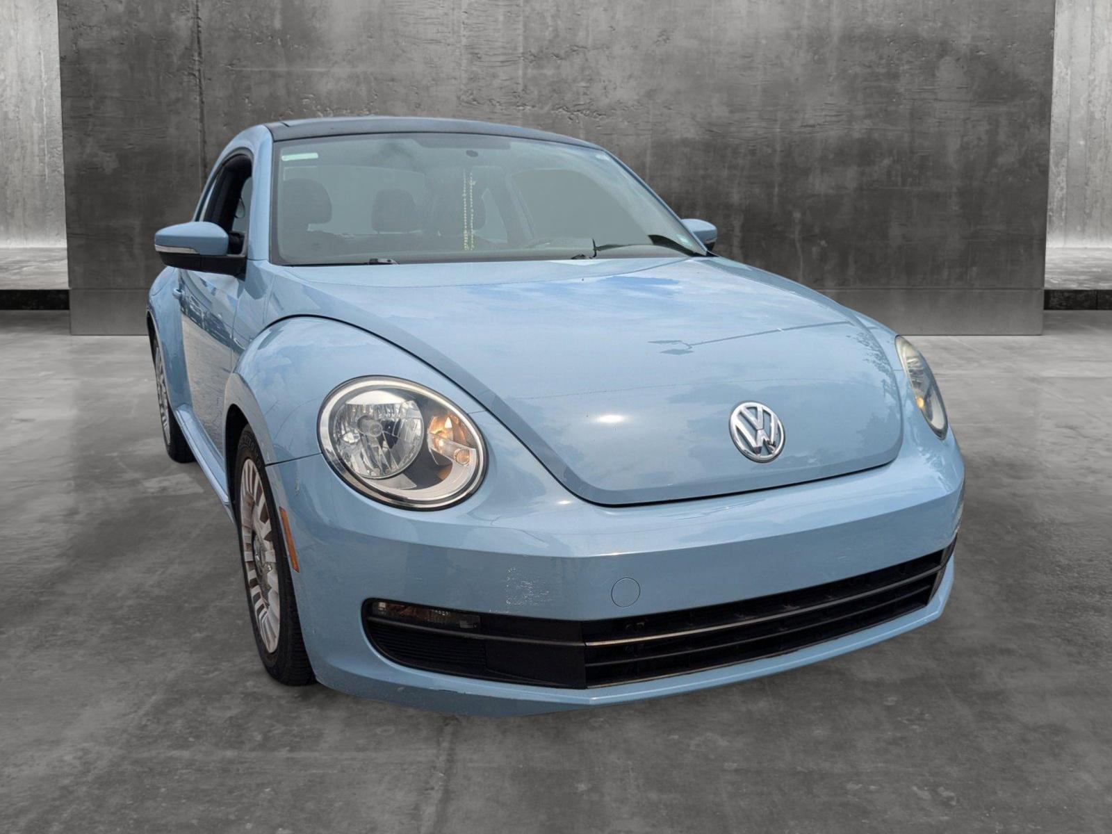 2013 Volkswagen Beetle Coupe Vehicle Photo in MIAMI, FL 33134-2699