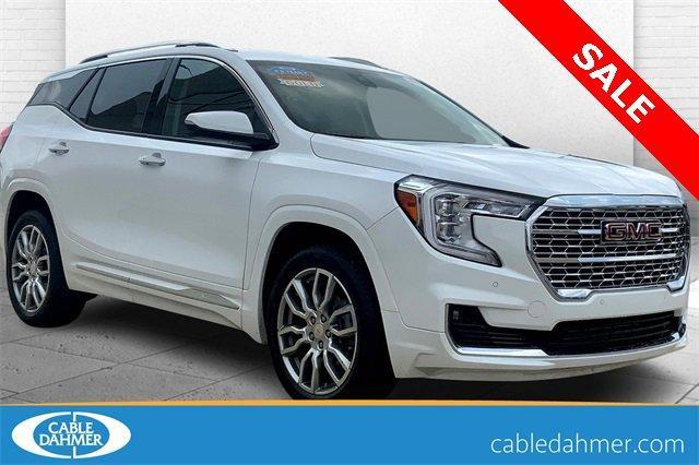 2023 GMC Terrain Vehicle Photo in TOPEKA, KS 66609-0000