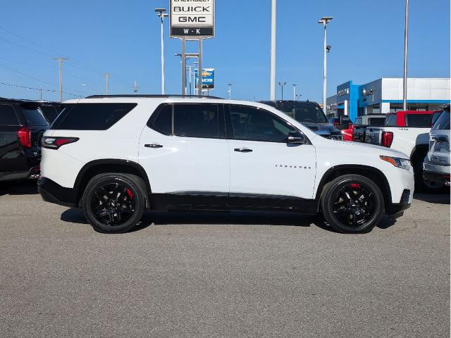 Used 2021 Chevrolet Traverse Premier with VIN 1GNEVKKW9MJ160342 for sale in Kansas City