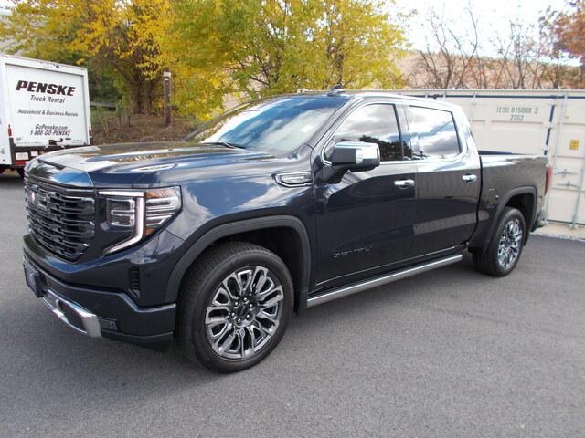 2023 GMC Sierra 1500 Vehicle Photo in LOWELL, MA 01852-4336