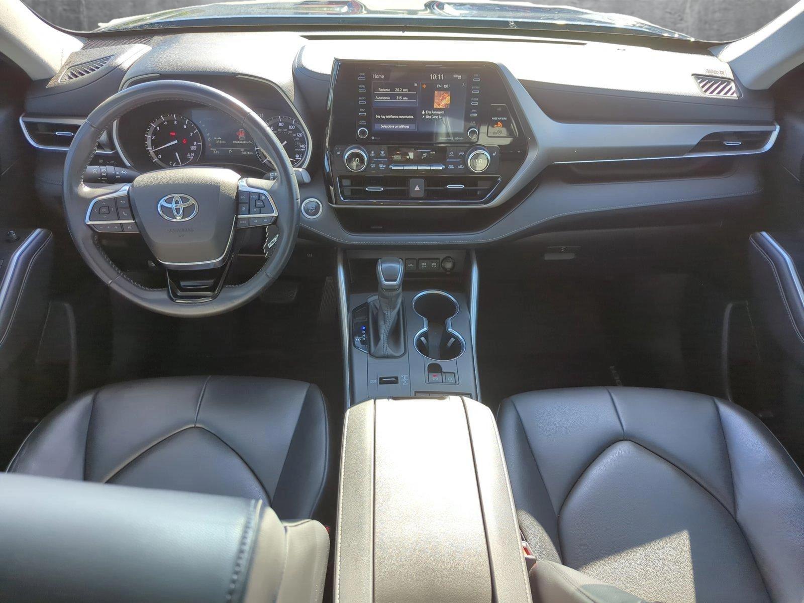 2020 Toyota Highlander Vehicle Photo in Ft. Myers, FL 33907