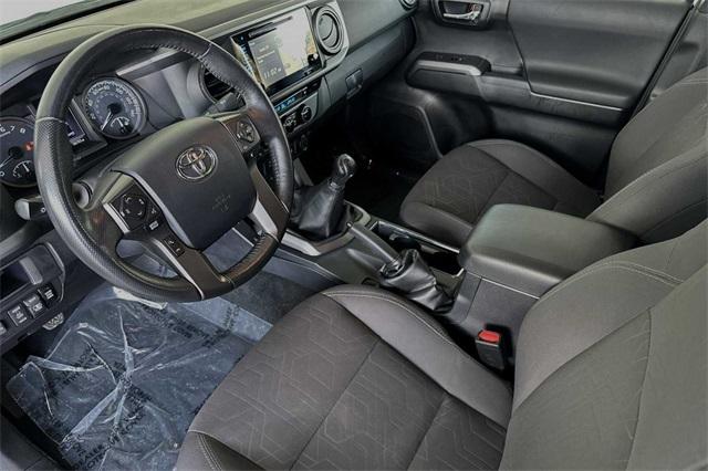 2017 Toyota Tacoma Vehicle Photo in ELK GROVE, CA 95757-8703