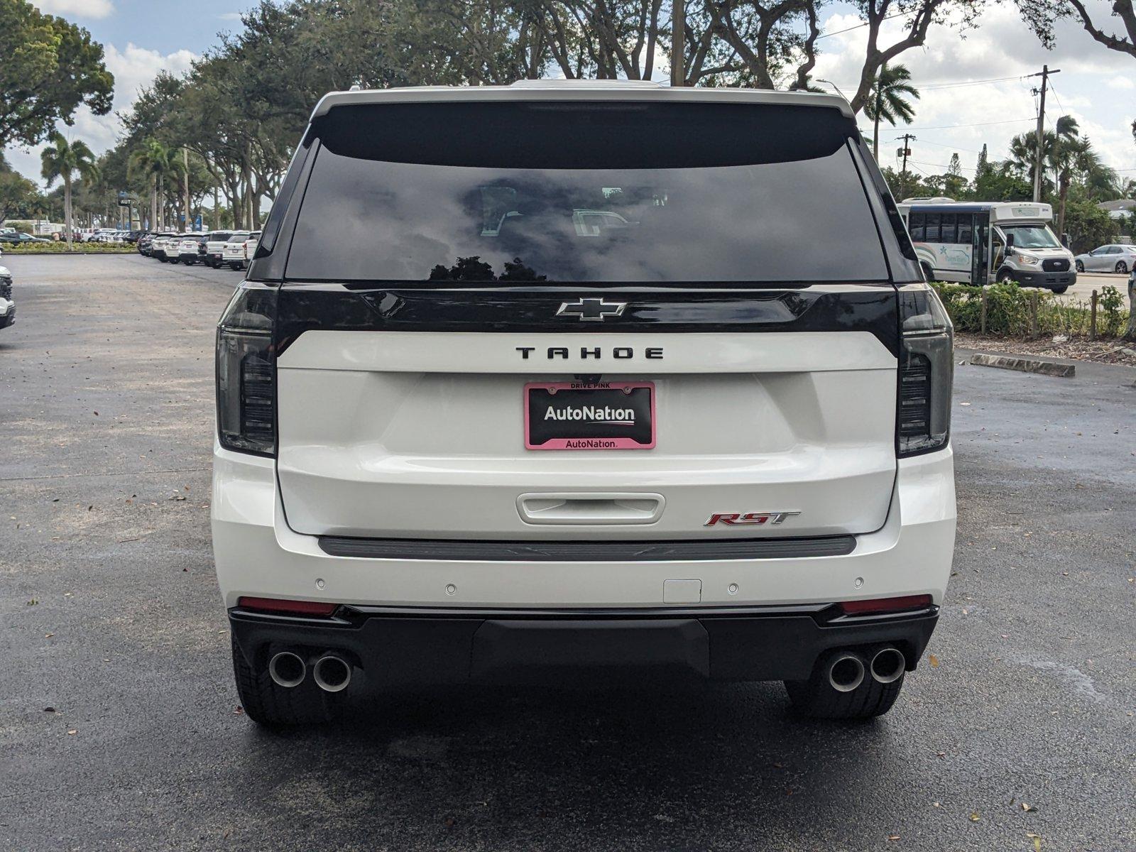 2025 Chevrolet Tahoe Vehicle Photo in GREENACRES, FL 33463-3207