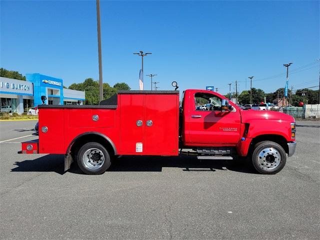 2023 Chevrolet Silverado 6500 HD Vehicle Photo in MILFORD, DE 19963-6122