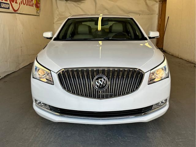 2016 Buick LaCrosse Vehicle Photo in RED SPRINGS, NC 28377-1640