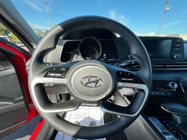 2022 Hyundai Elantra Hybrid Vehicle Photo in MASSENA, NY 13662-2255