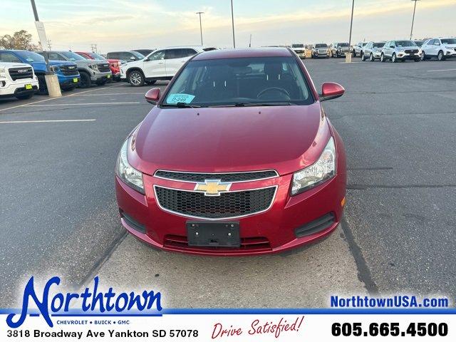 Used 2014 Chevrolet Cruze 1LT with VIN 1G1PC5SB1E7418009 for sale in Yankton, SD