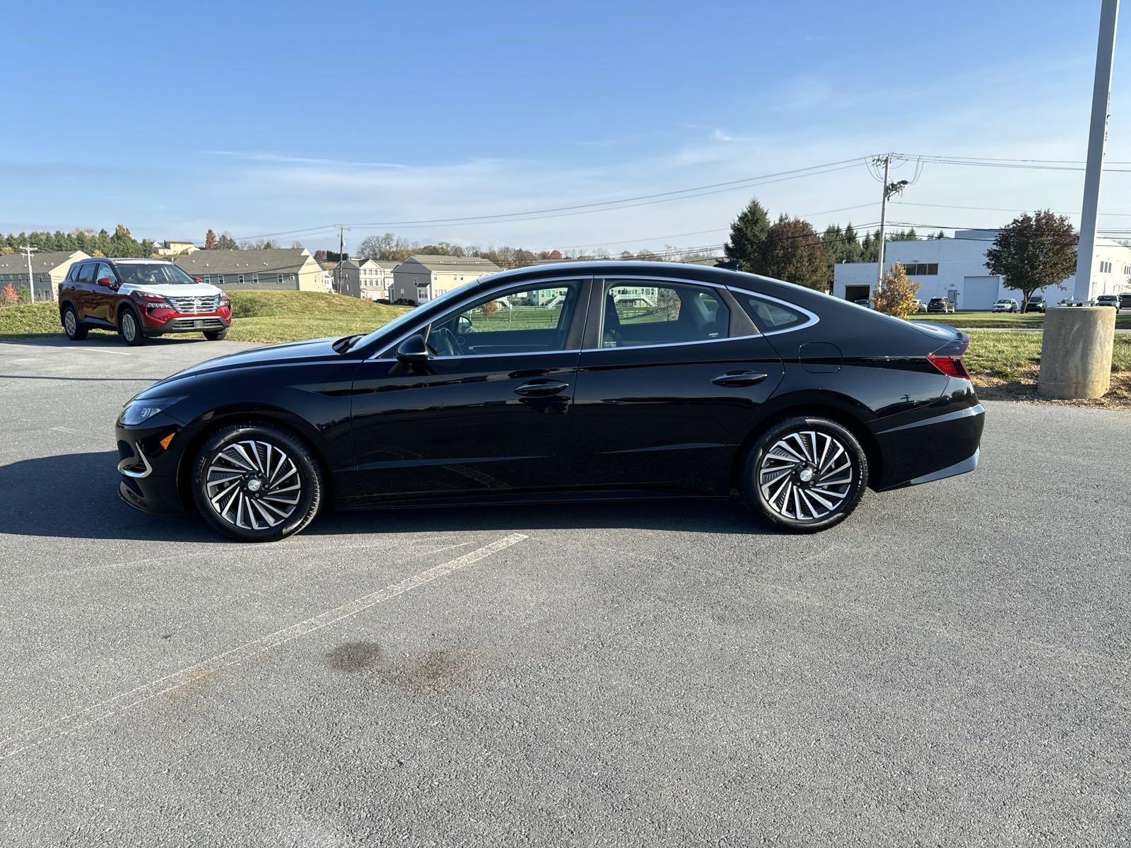 2021 Hyundai SONATA Hybrid Vehicle Photo in Mechanicsburg, PA 17050-1707