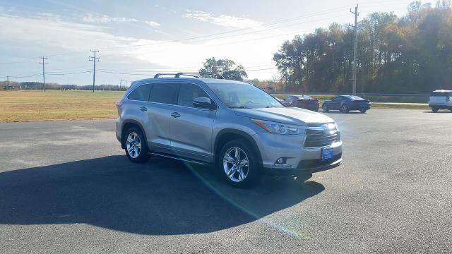 Used 2016 Toyota Highlander Limited with VIN 5TDDKRFHXGS320222 for sale in Montross, VA