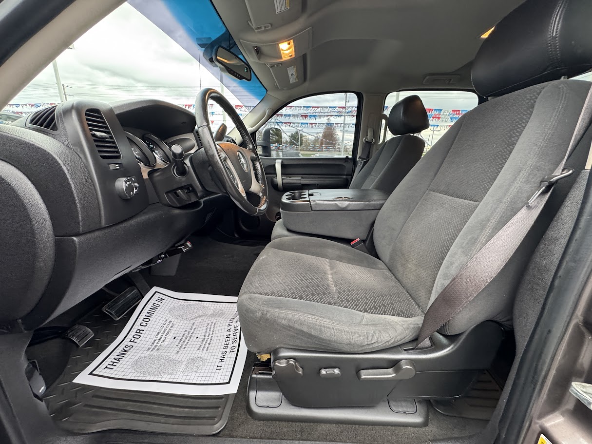 2008 Chevrolet Silverado 1500 Vehicle Photo in BOONVILLE, IN 47601-9633